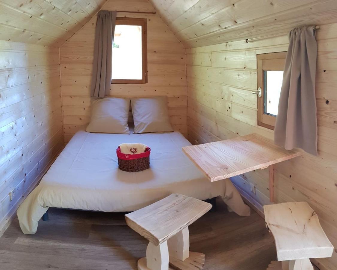 Le Noyer Du Baron Hotel Le Lauzet-Ubaye Eksteriør billede